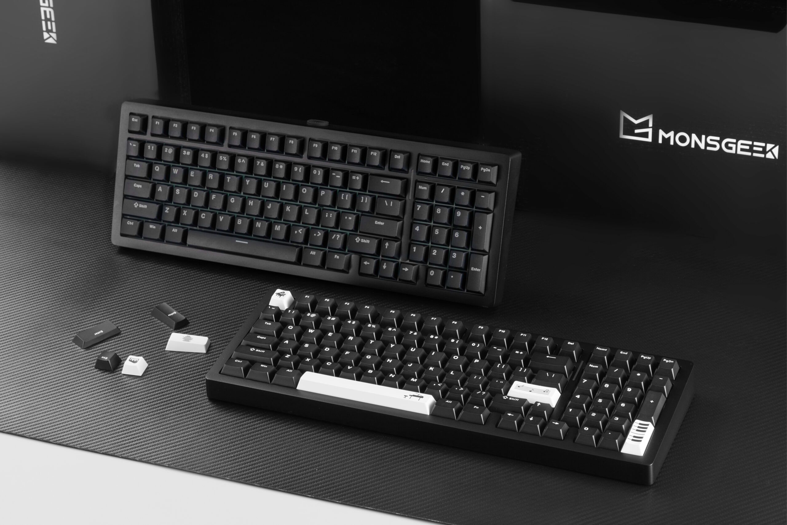 Ban-phim-co-MonsGeek-M2-V5-VIA-Black-Piano-Themed-7