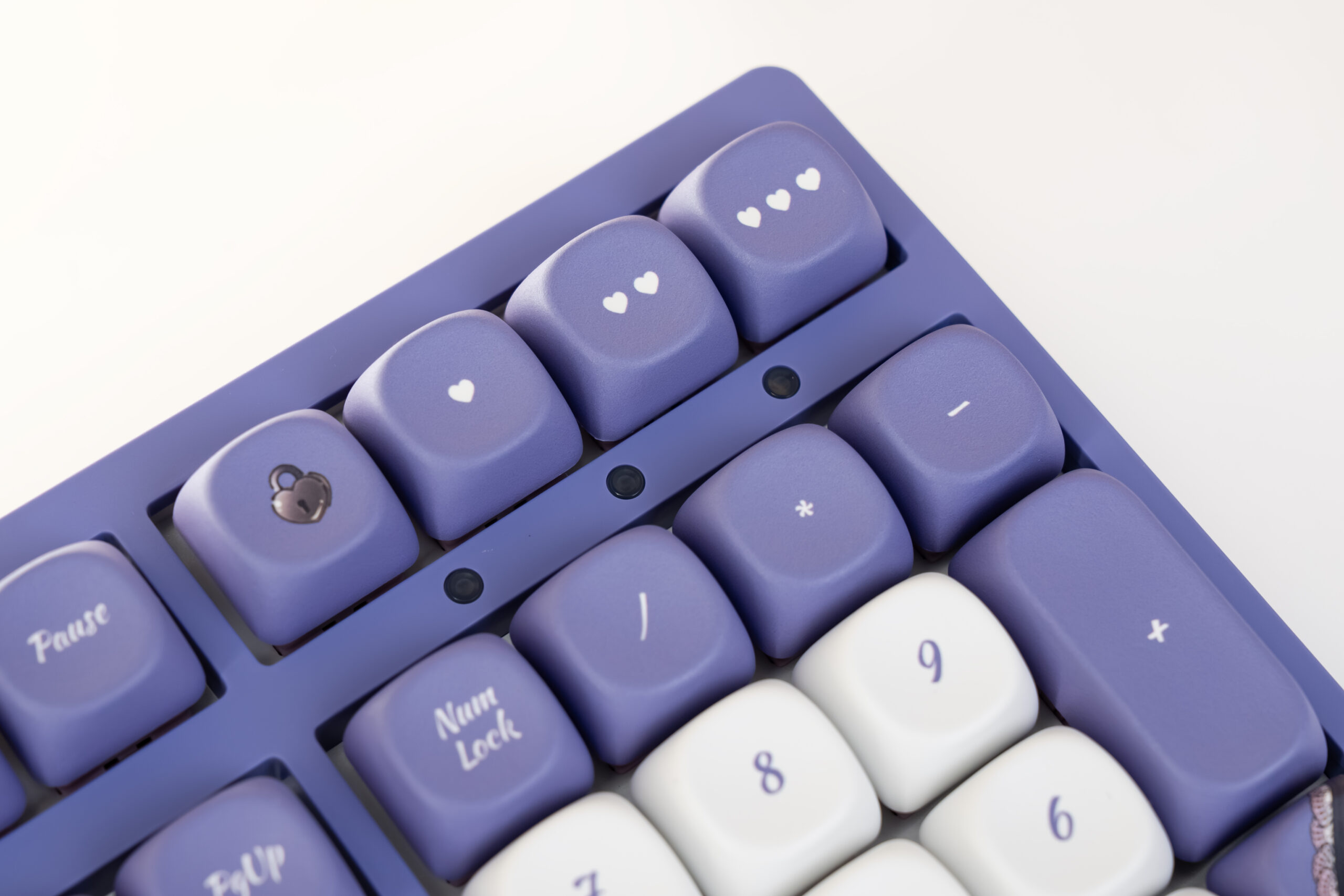 Ban-phim-AKKO-3108RF-V3-Kuromi-7